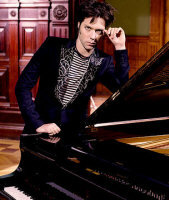   Rufus Wainwright - booking information  