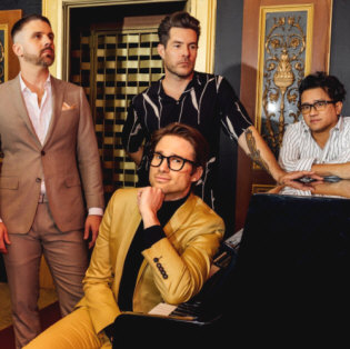 Hire Saint Motel - booking Saint Motel information.