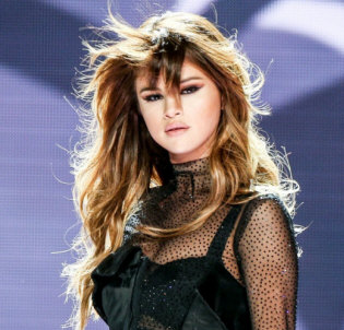 Hire Selena Gomez - book Selena Gomez for an event!