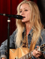   Shelby Lynne - booking information  