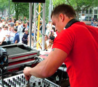   DJ Simon Patterson - booking information  