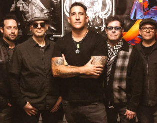 Hire Smash Mouth - booking Smash Mouth information