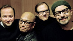   The Smithereens - booking information  