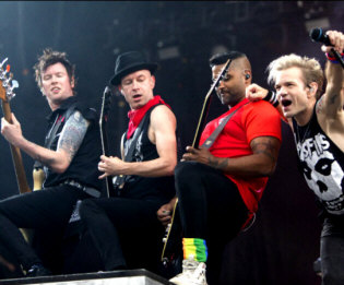  How to hire Sum 41 - booking information  