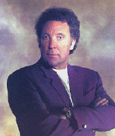 book Tom Jones, vocalist - booking information