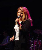 Book Trisha Yearwood - booking information