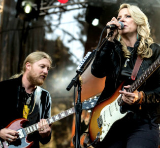   Hire Tedeschi Trucks Band - booking Tedeschi Trucks Band information  