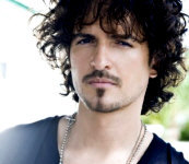   Tommy Torres - booking information  
