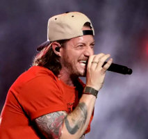  Hire Tyler Hubbard - booking Tyler Hubbard information. 