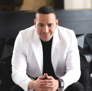   How to hire Victor Manuelle - booking information  