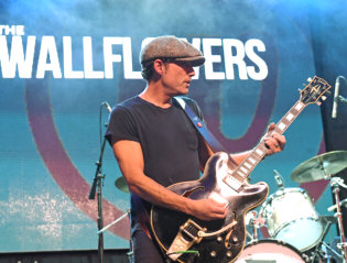   Hire The Wallflowers - booking The Wallflowers information.  